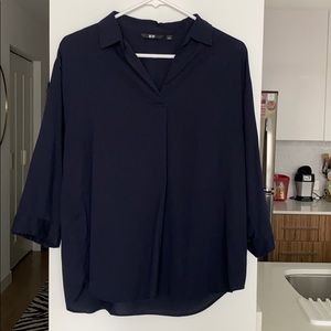 Uniqlo Iron Free Shirt - Navy V neck 3/4 sleeve L